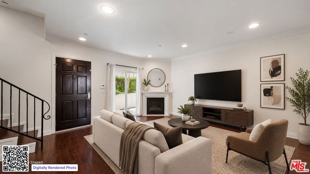 1529 S Beverly Drive - Photo 0