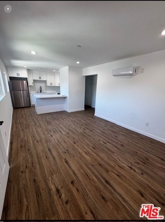 3212 1/2 Glenhurst Avenue - Photo 5