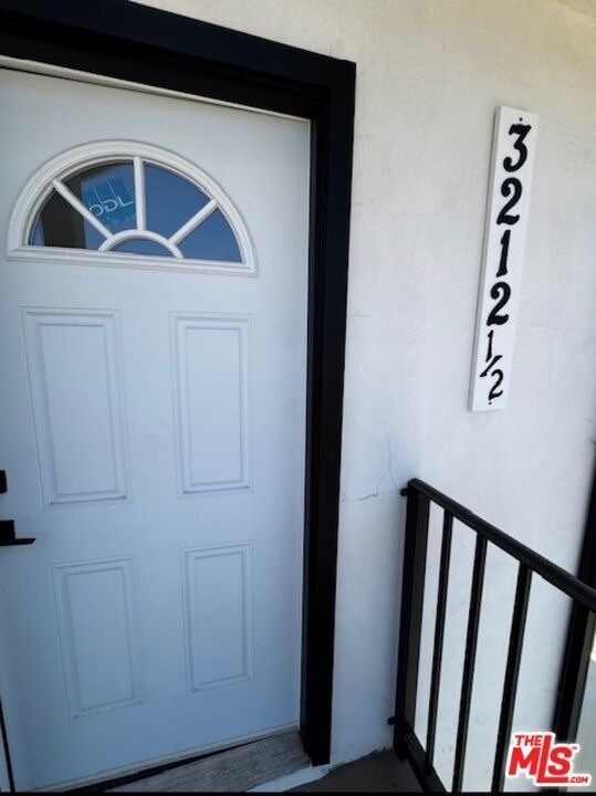 3212 1/2 Glenhurst Avenue - Photo 3