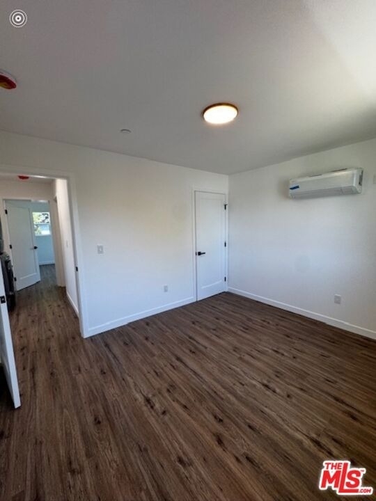 3212 1/2 Glenhurst Avenue - Photo 23