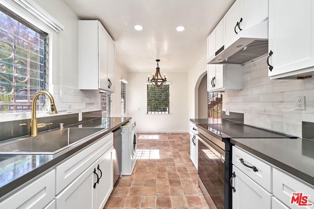 918 S Stanley Avenue - Photo 13