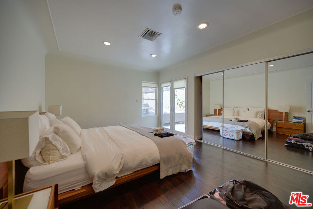 2241 S Beverly Drive - Photo 19
