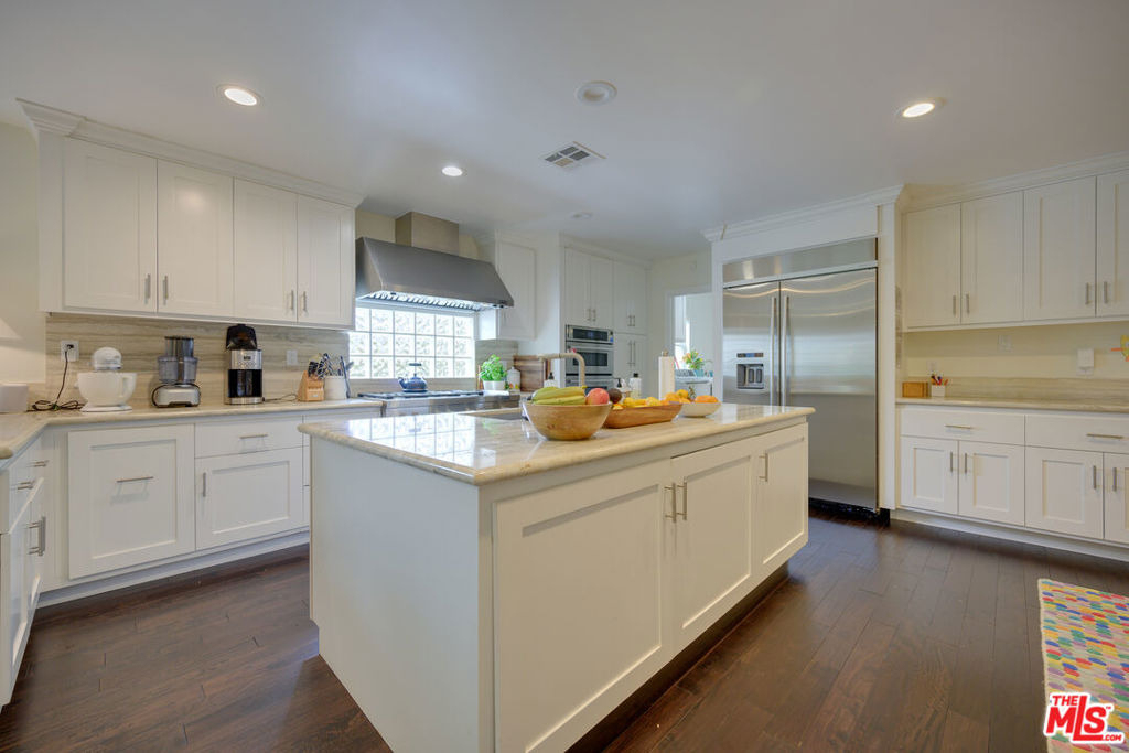 2241 S Beverly Drive - Photo 8