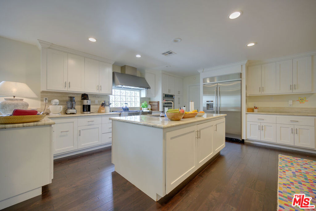 2241 S Beverly Drive - Photo 9