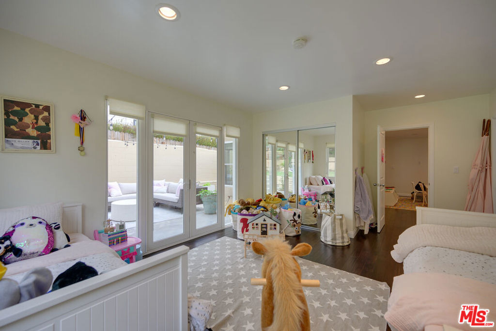 2241 S Beverly Drive - Photo 26