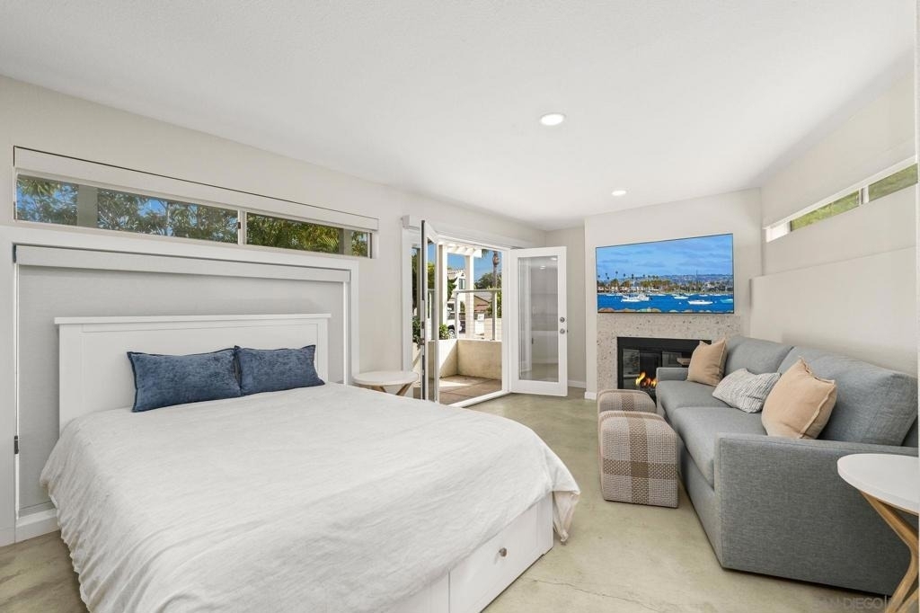 440 La Mesa Ave - Photo 2