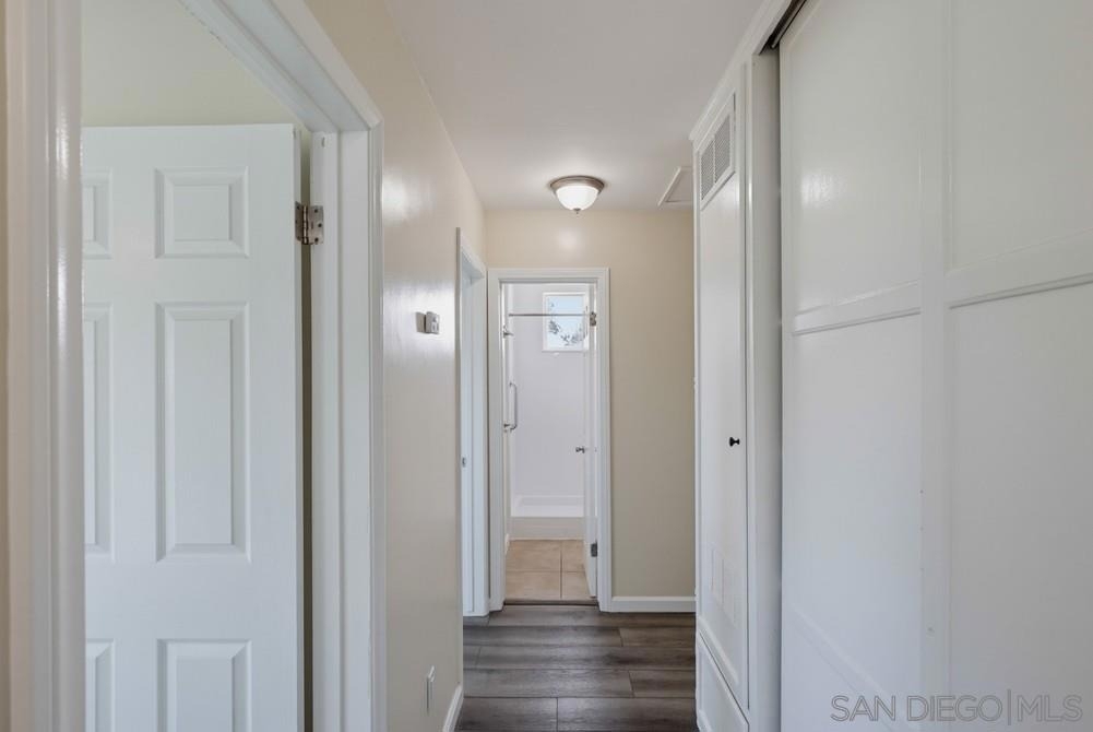 330 35th St - Photo 11