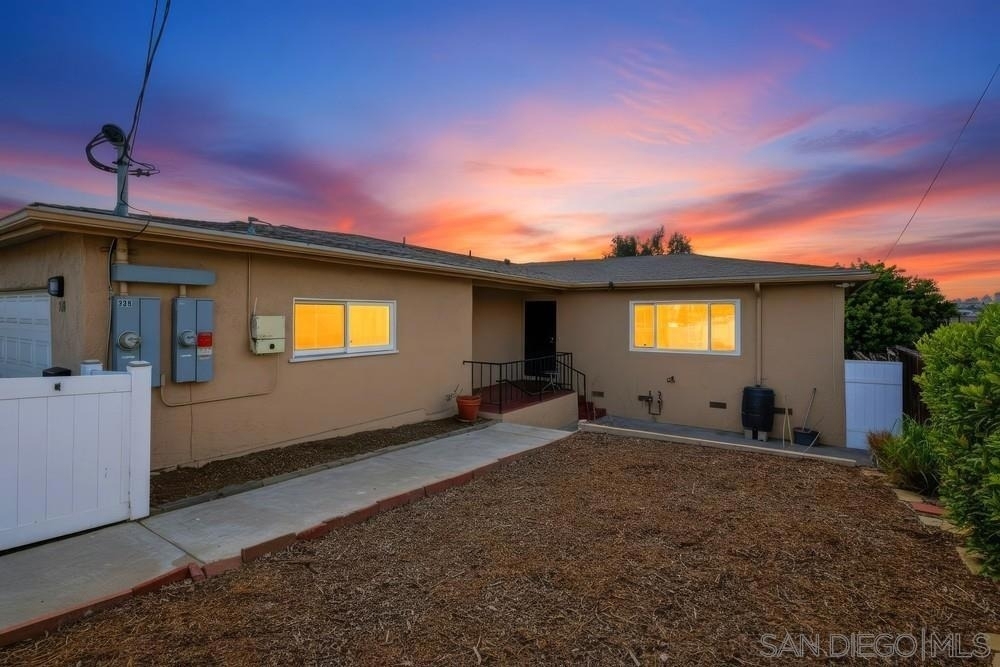 330 35th St - Photo 38