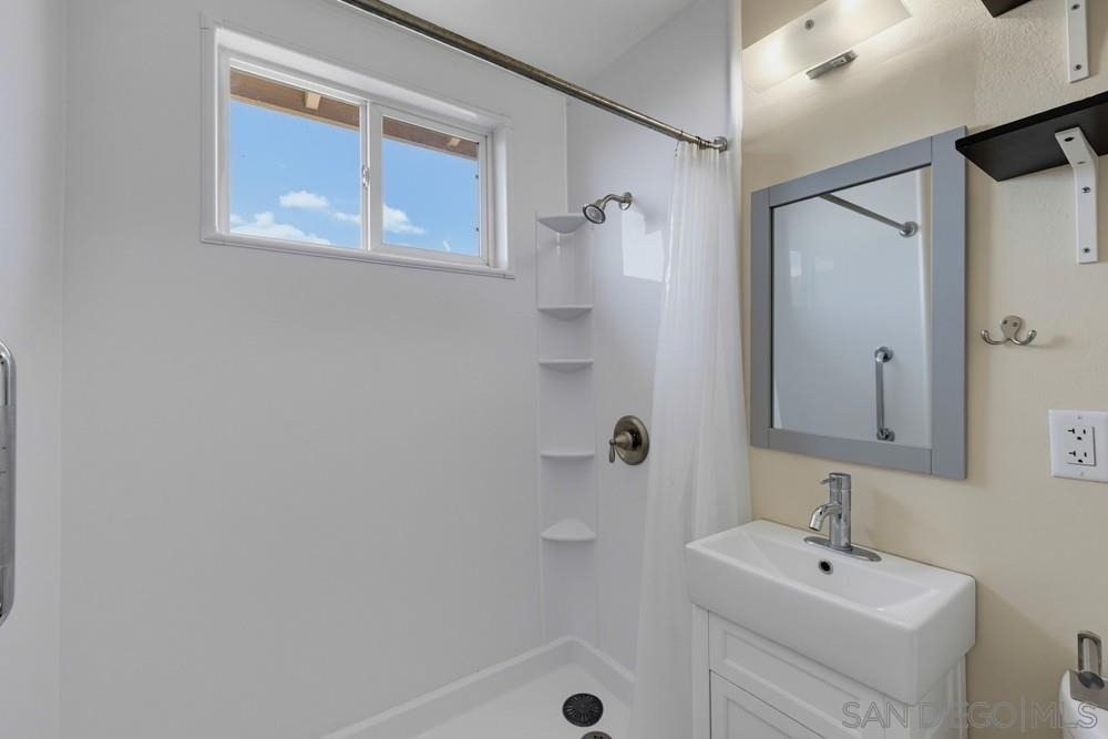 330 35th St - Photo 14