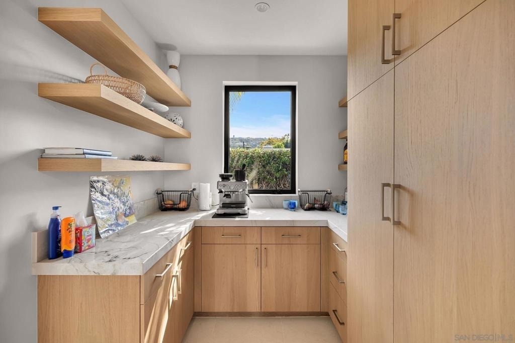 8166 Paseo Del Ocaso - Photo 5