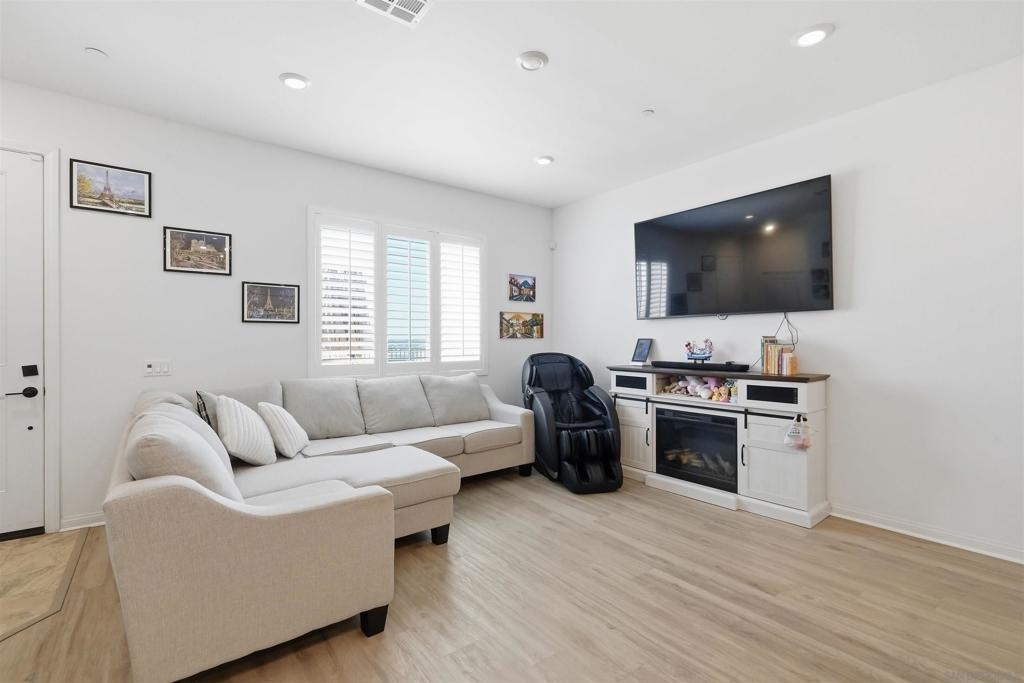 2044 Bluestone Cir. - Photo 34