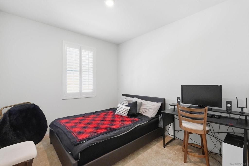 2044 Bluestone Cir. - Photo 18