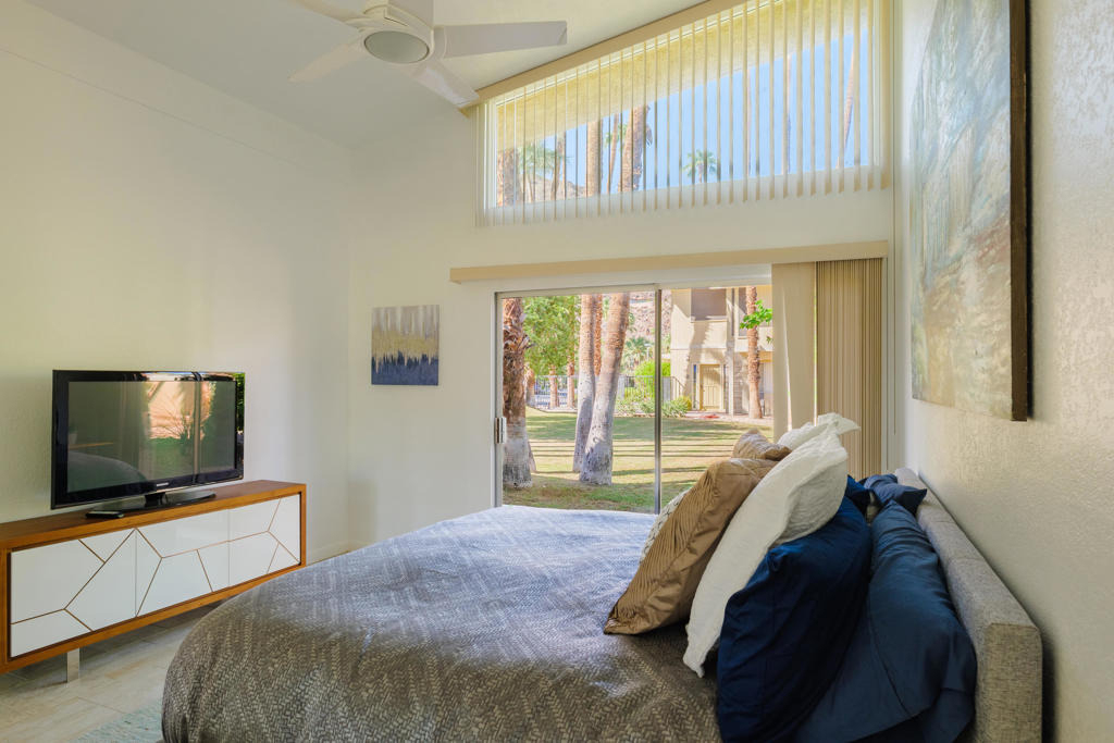 290 S San Jacinto Drive - Photo 4