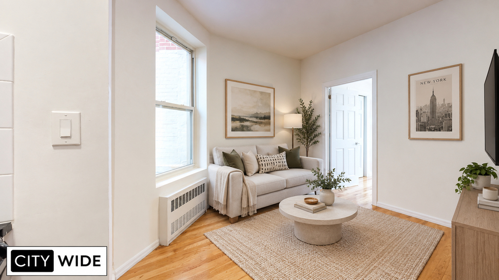 28 King Street - Photo 1