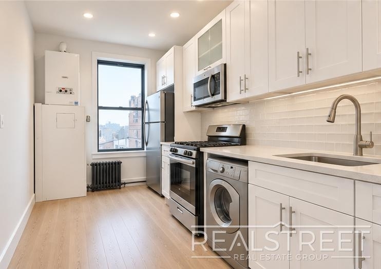 2162 Fulton Street - Photo 0