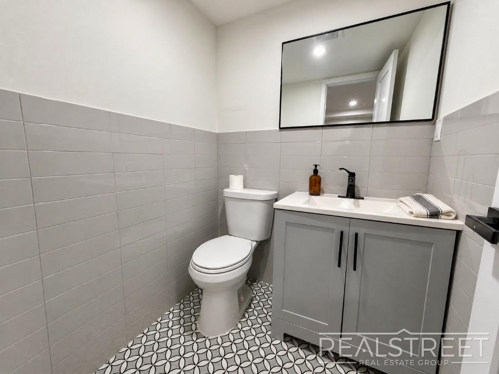 29 Thomas S Boyland Street - Photo 12