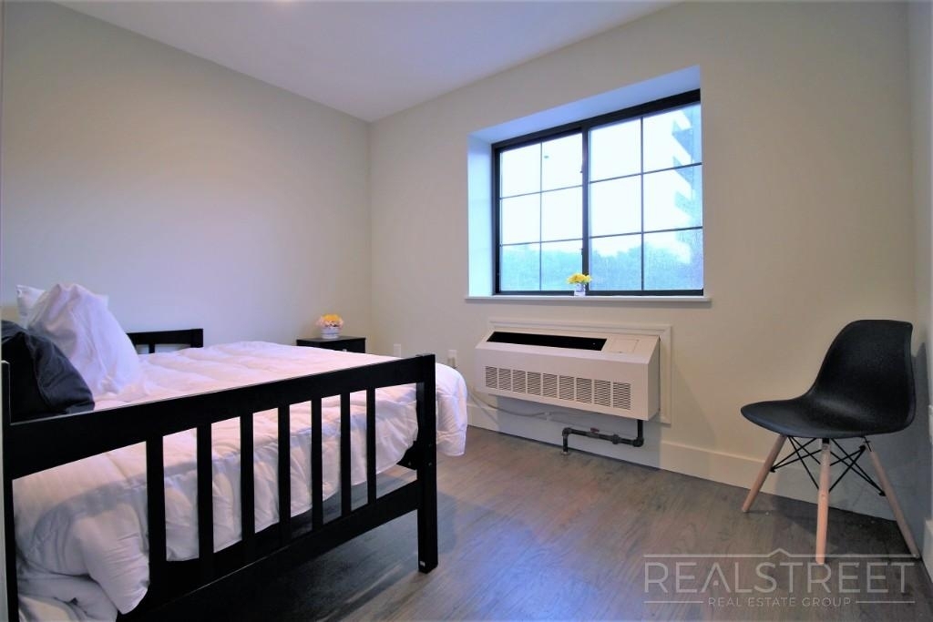 1337 Nostrand Ave - Photo 8