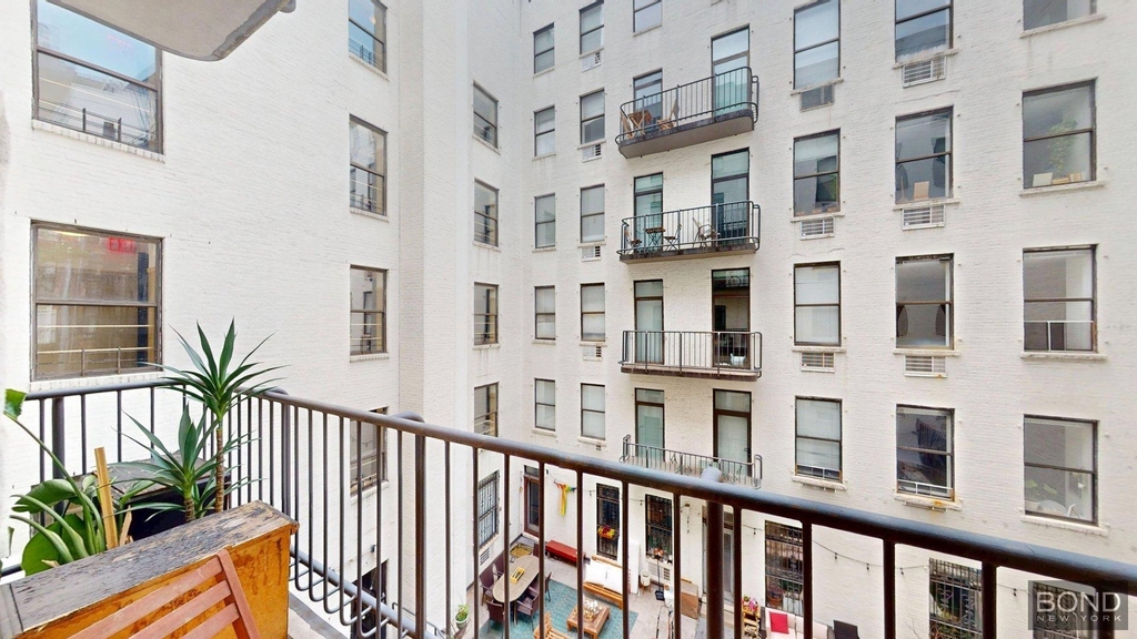 East 12th Street - Photo 1