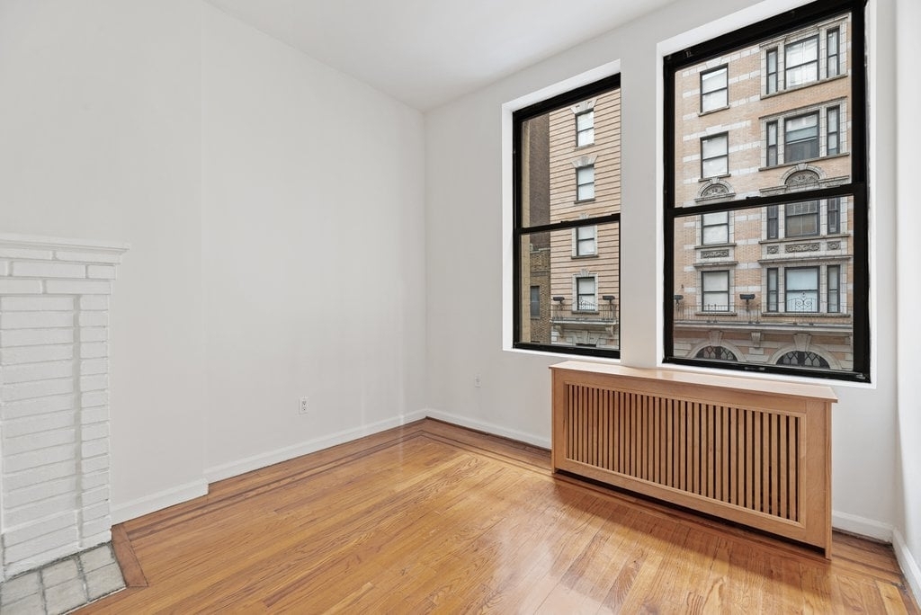 Madison Avenue - Photo 3