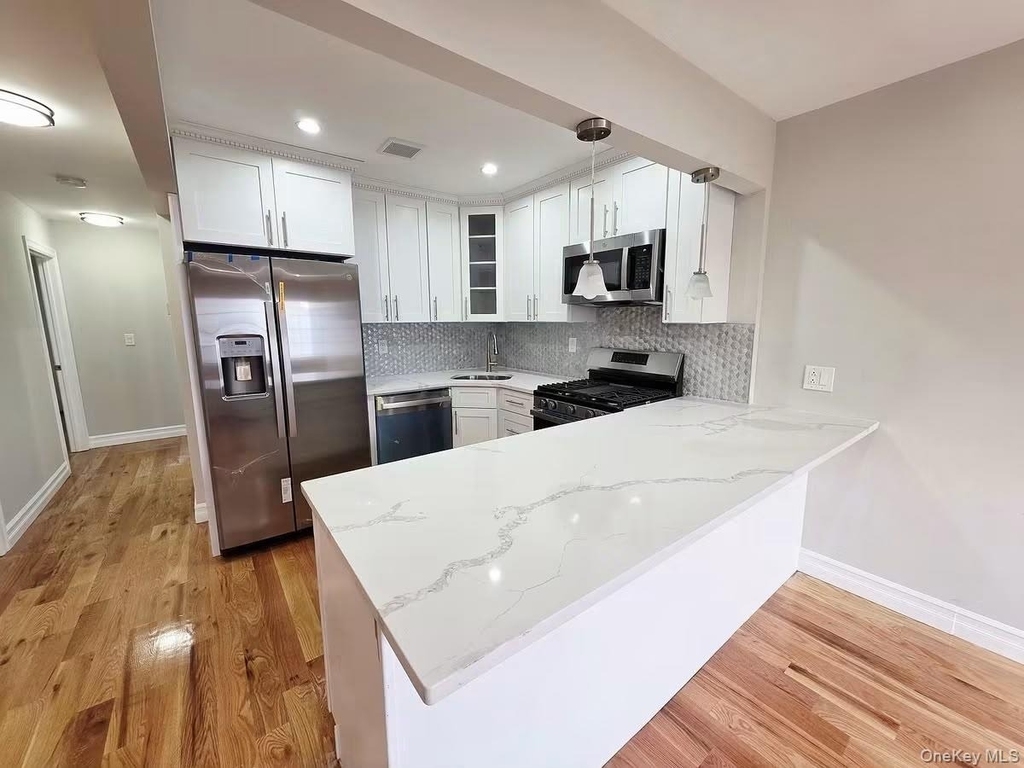 11505 Bedell Street - Photo 0