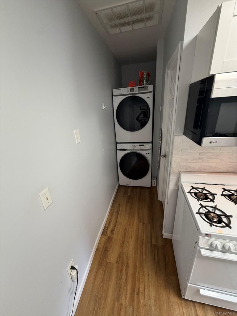 40 Tyler Avenue - Photo 4