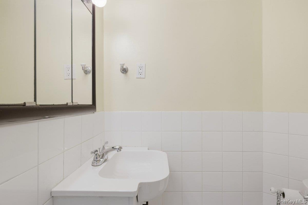 100 Highland Avenue - Photo 9