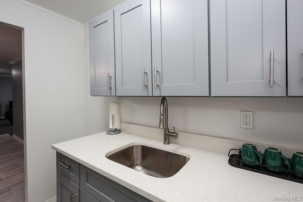 100 Clinton Avenue - Photo 10