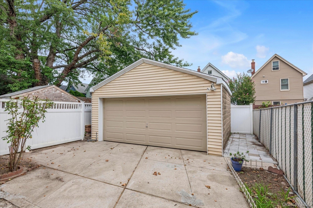 71-39 Nansen Street - Photo 18