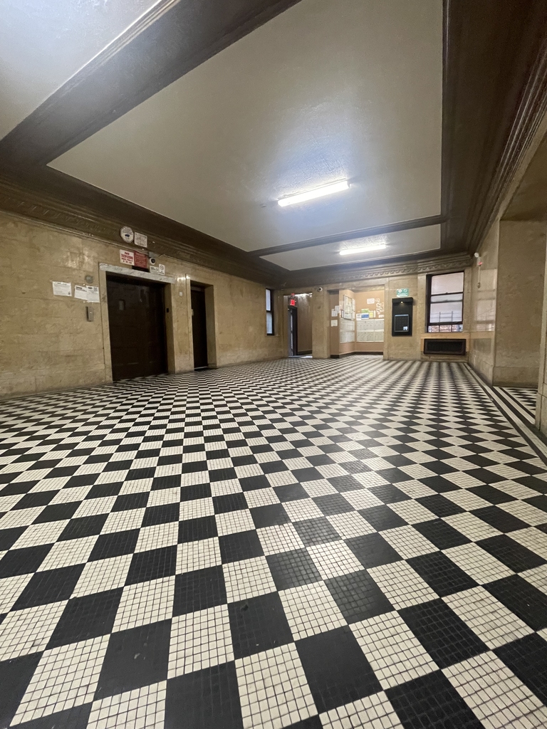West 175th Street - Photo 14