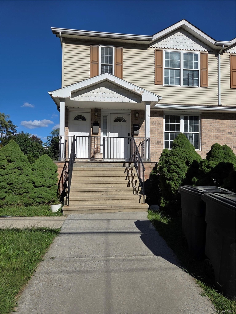 419 Garden Avenue - Photo 1