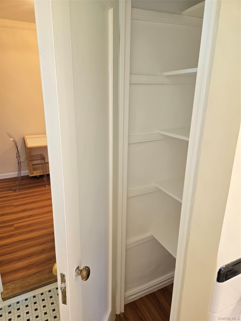 99-45 67 Road - Photo 18