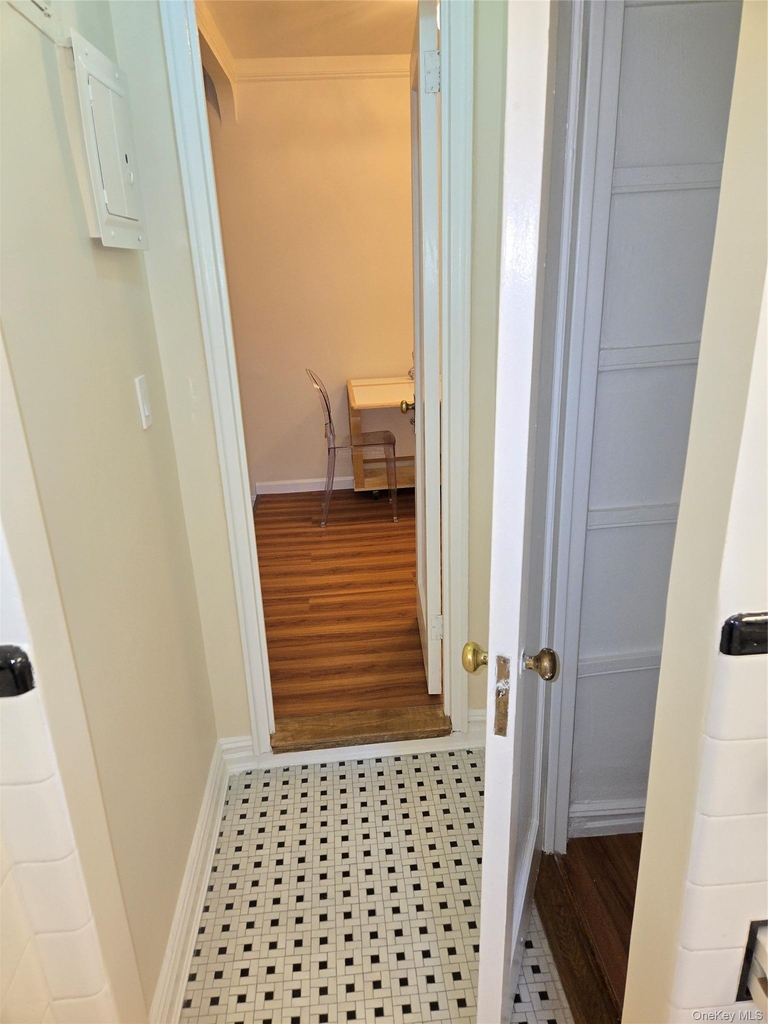 99-45 67 Road - Photo 16
