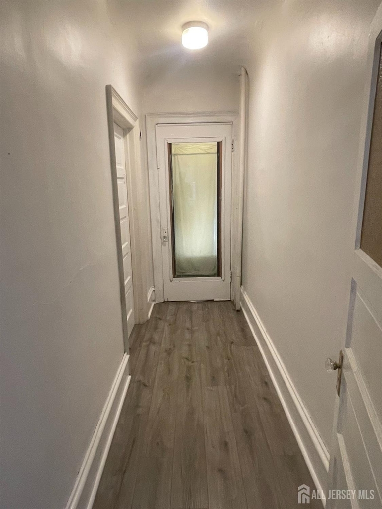 490 W State Street - Photo 6