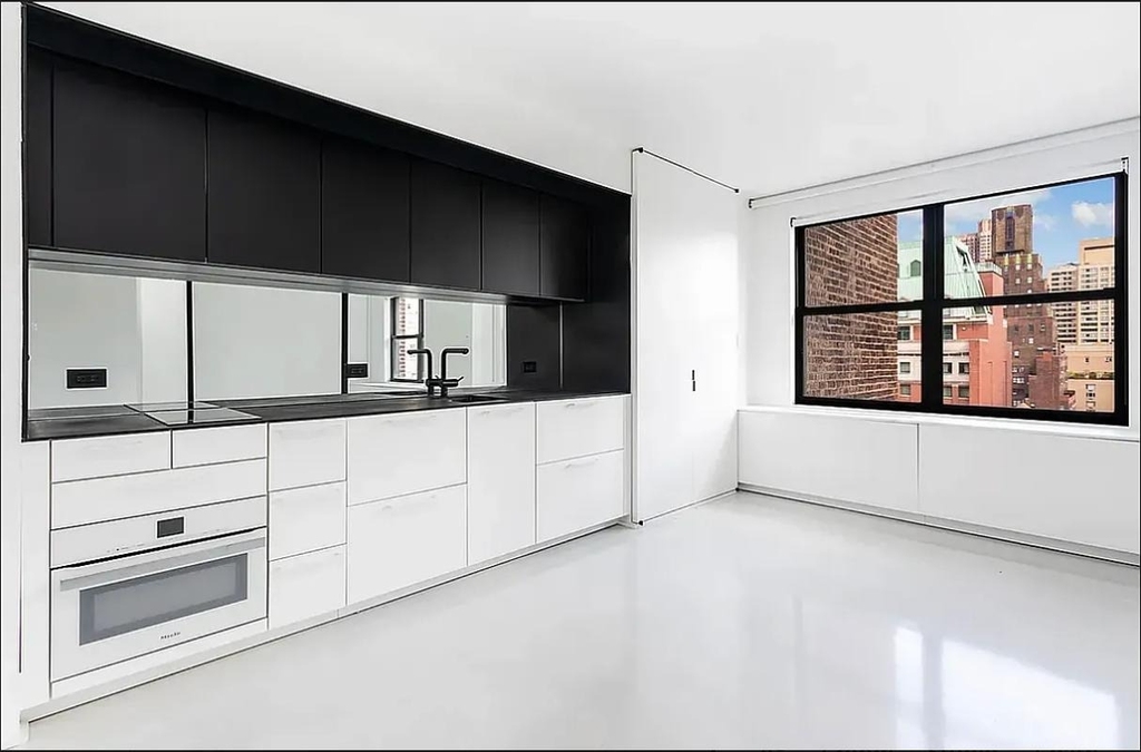 237 Madison Avenue - Photo 0