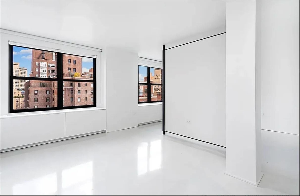 237 Madison Avenue - Photo 2