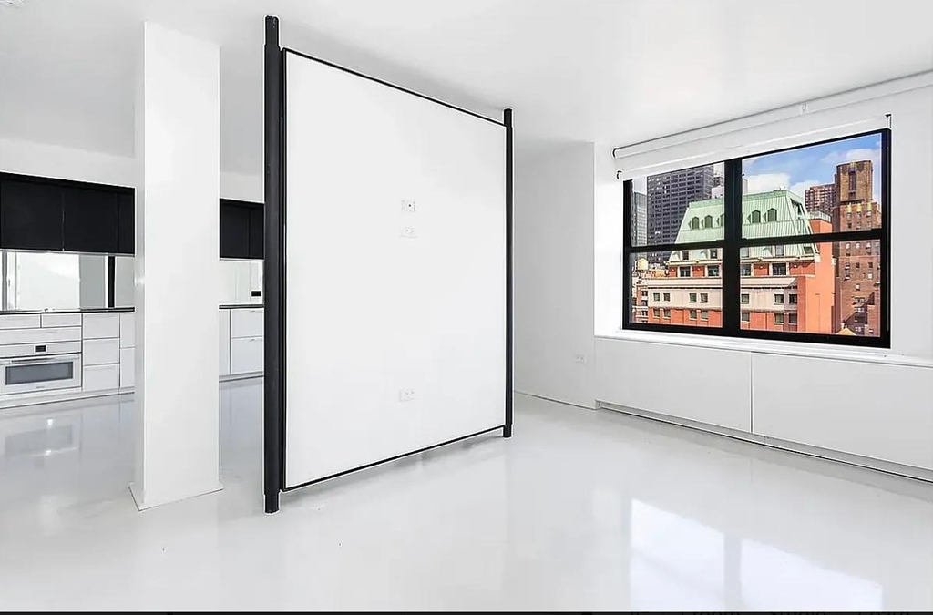 237 Madison Avenue - Photo 3