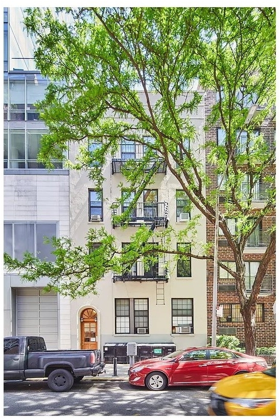 155 E 85th Street - Photo 9