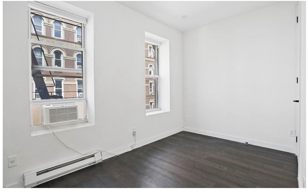231 Sullivan Street - Photo 5