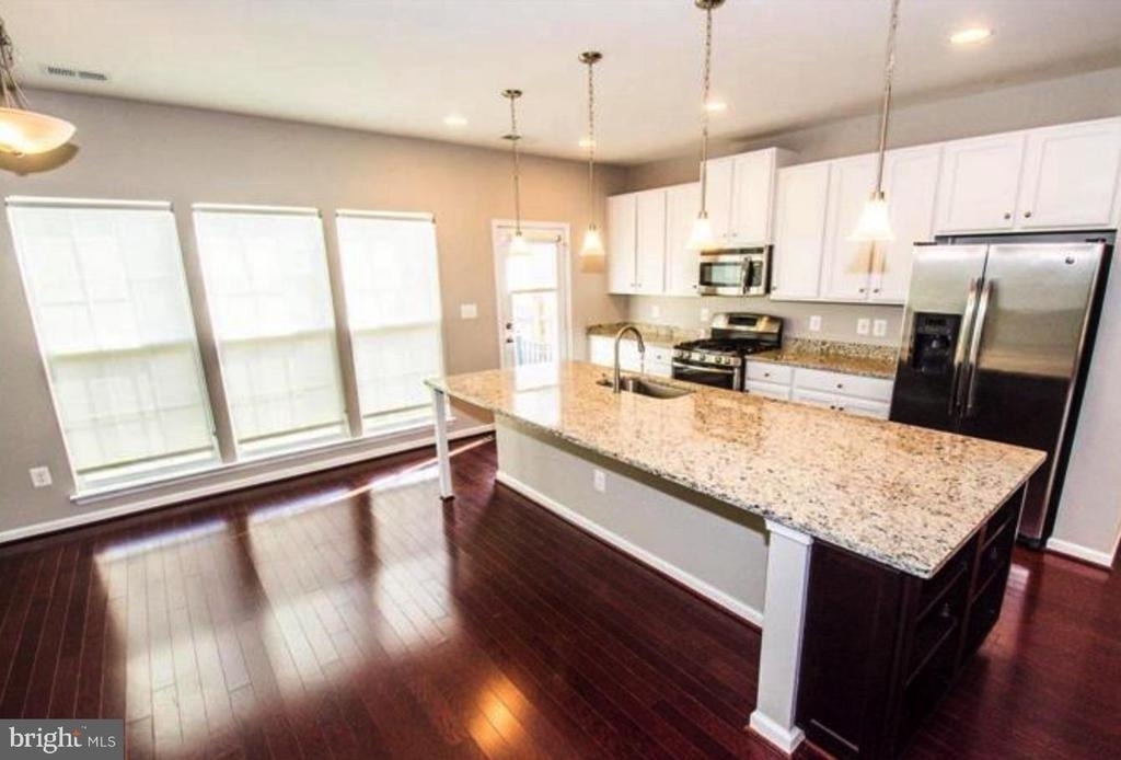 207 Almond Drive - Photo 1