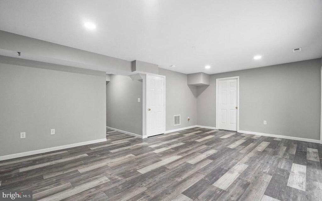 4 Saint Ives Court - Photo 12
