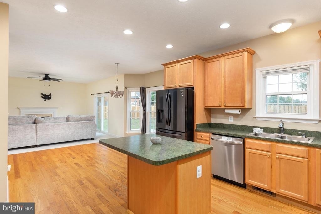 677 Dellinger Drive - Photo 9
