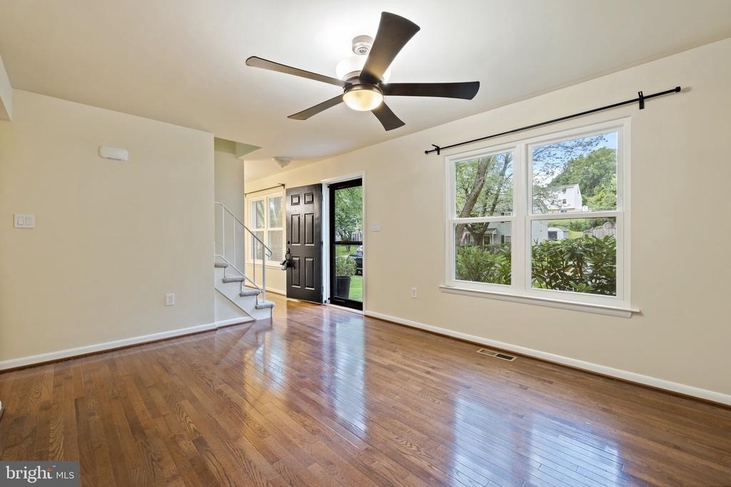 5256 Sudberry - Photo 2