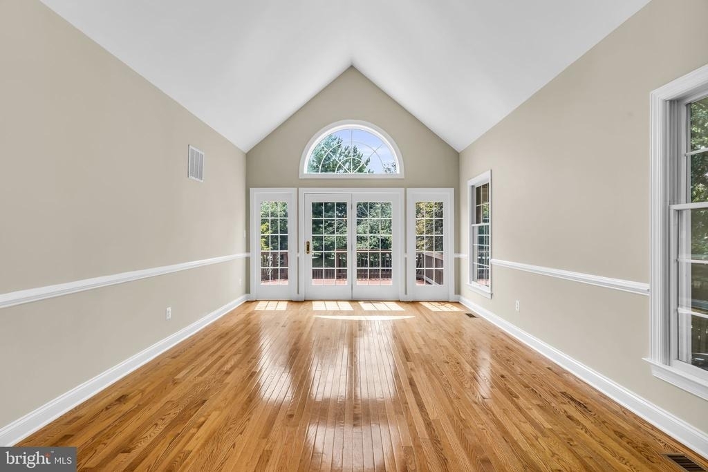 42985 Pascale Terrace - Photo 4