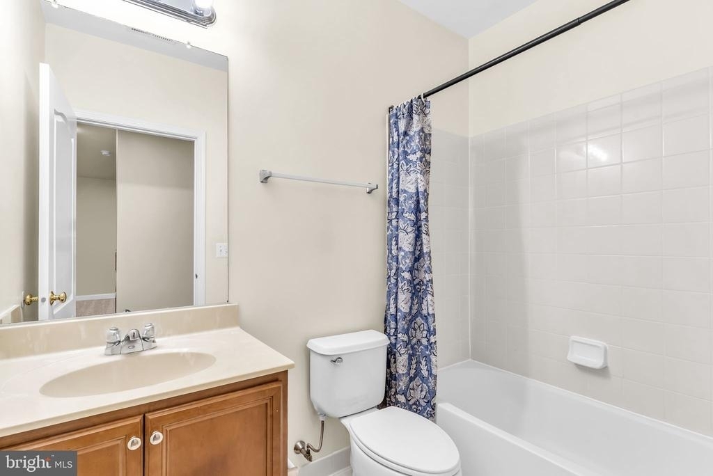 42985 Pascale Terrace - Photo 35