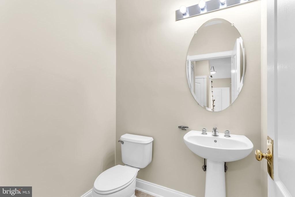 42985 Pascale Terrace - Photo 17