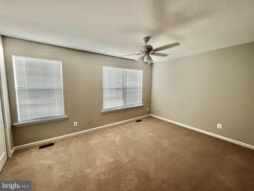312 Stallion Square Ne - Photo 7