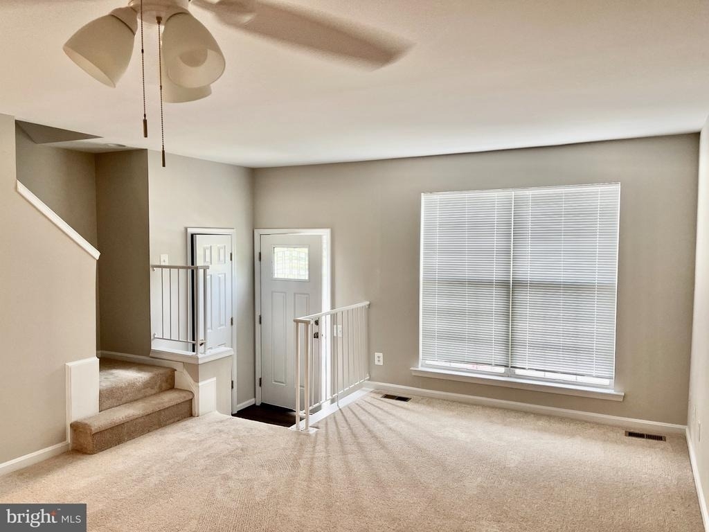 312 Stallion Square Ne - Photo 15