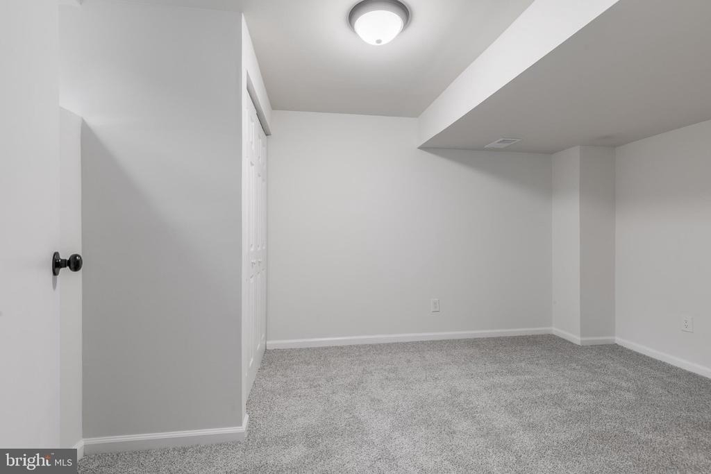 9410 Onion Patch Drive - Photo 32