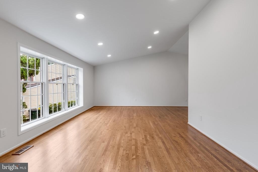 9410 Onion Patch Drive - Photo 3