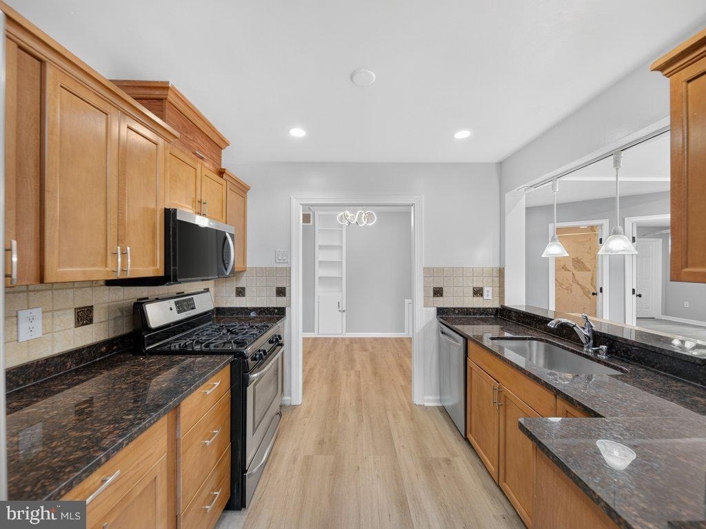 4906 Upland Drive - Photo 5